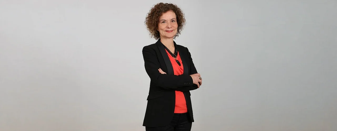 Ayperi babur